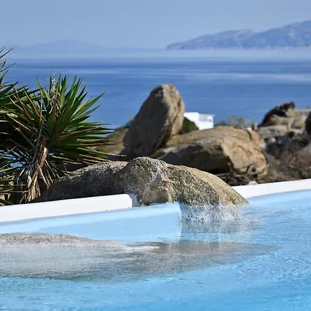 Villa Platis Gialos: Charming Retreat With Private Pool