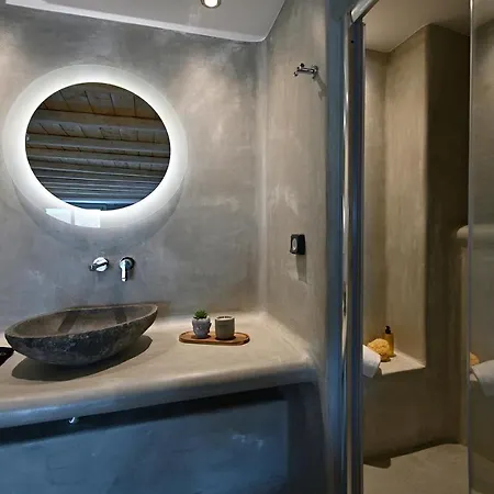 Platis Gialos: Charming Retreat With Private Pool *