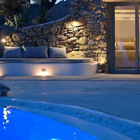 Villa Platis Gialos: Charming Retreat With Private Pool