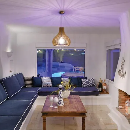Platis Gialos: Charming Retreat With Private Pool Villa