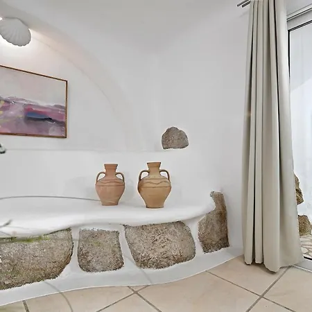 Villa Platis Gialos: Charming Retreat With Private Pool *