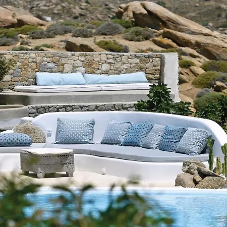 Villa Platis Gialos: Charming Retreat With Private Pool *